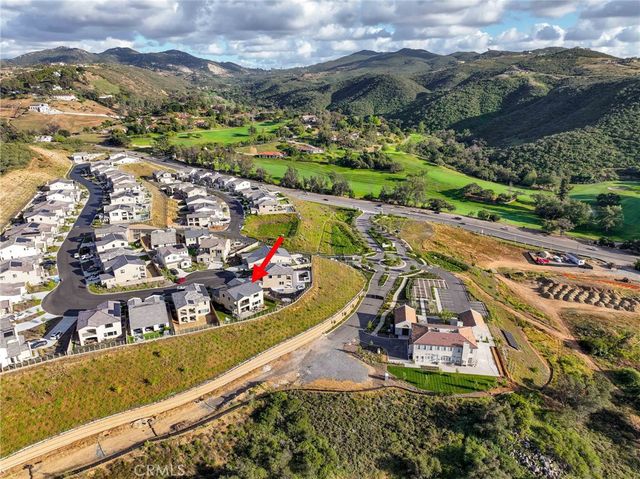 3075 Rue De Latour, Vista, CA 92084