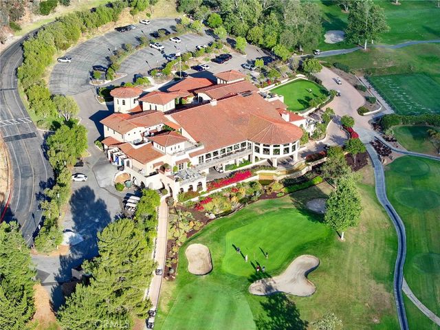 3075 Rue De Latour, Vista, CA 92084