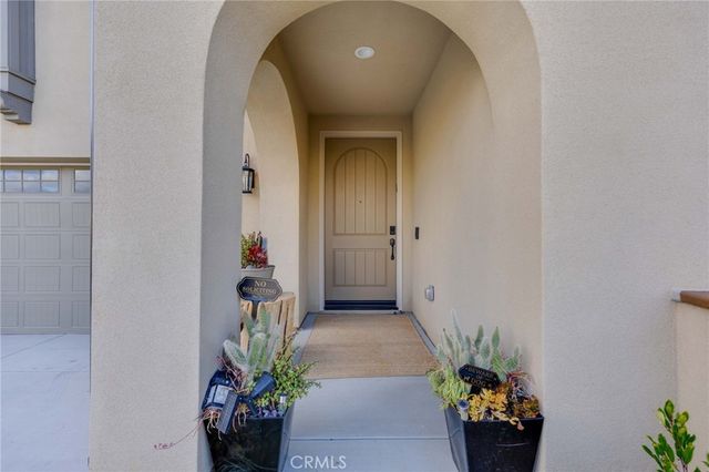 3075 Rue De Latour, Vista, CA 92084