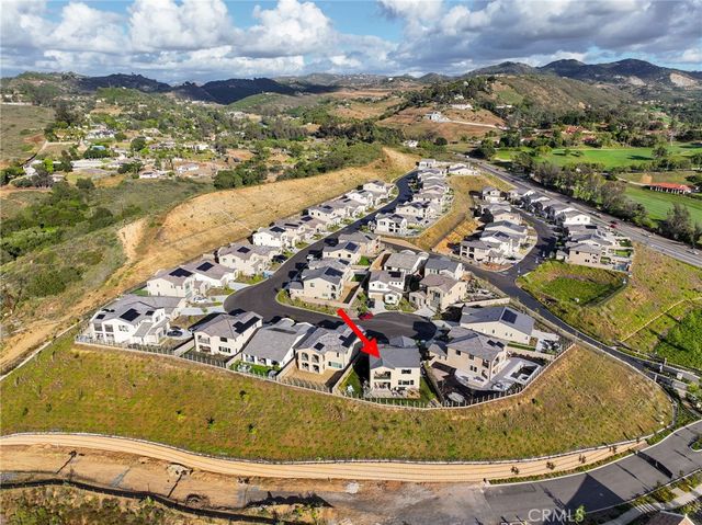 3075 Rue De Latour, Vista, CA 92084