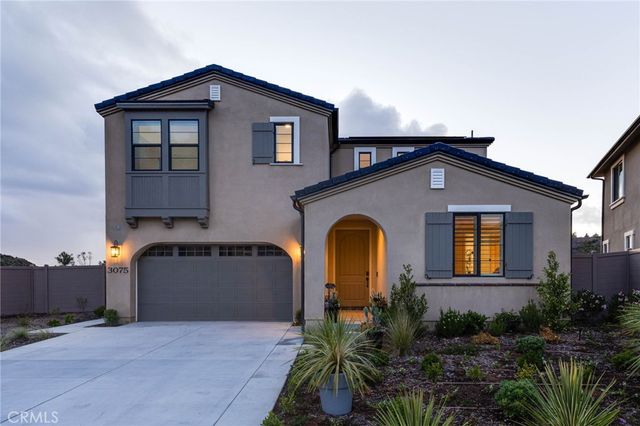 3075 Rue De Latour, Vista, CA 92084