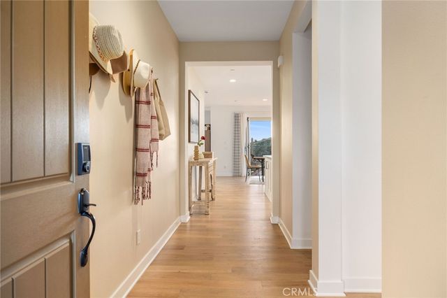 3075 Rue De Latour, Vista, CA 92084