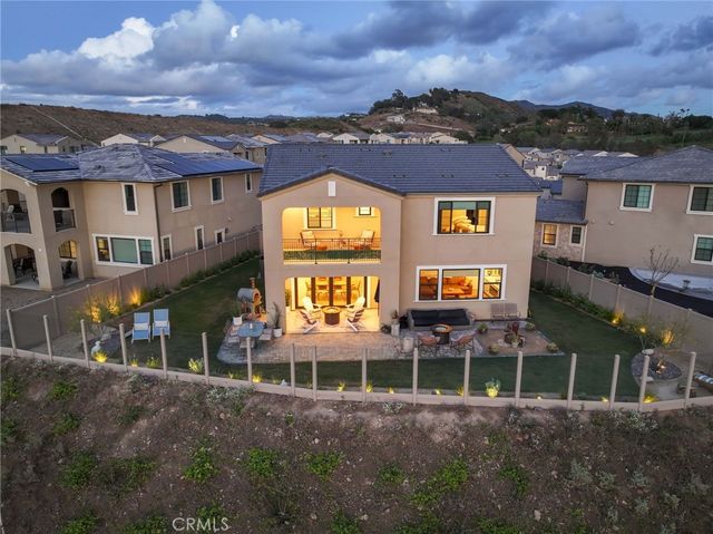 3075 Rue De Latour, Vista, CA 92084