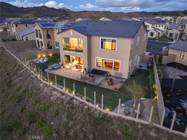 3075 Rue De Latour, Vista, CA 92084