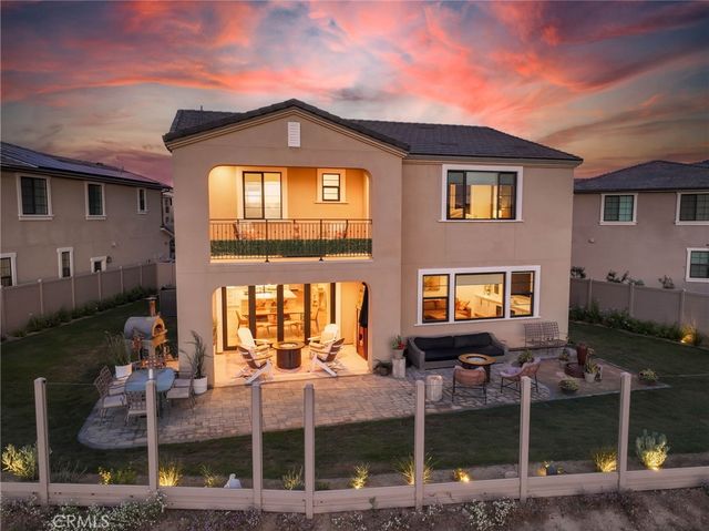 3075 Rue De Latour, Vista, CA 92084