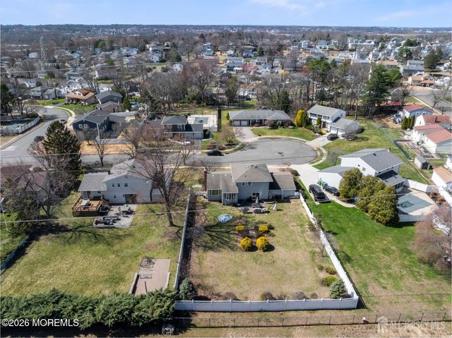16 Wilmot Road, Sayreville, NJ 08872