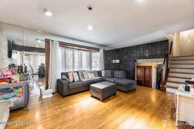 16 Wilmot Road, Sayreville, NJ 08872
