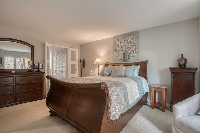 2 Oak Brook Club Drive C103, Oak Brook, IL 60523