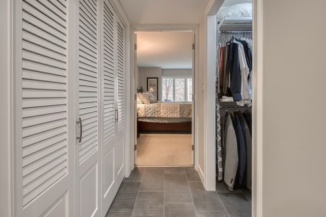 2 Oak Brook Club Drive C103, Oak Brook, IL 60523