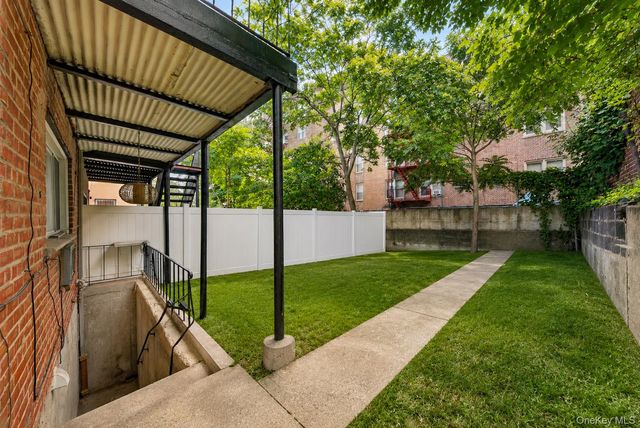 6722 Burns Street, Forest Hills, NY 11375