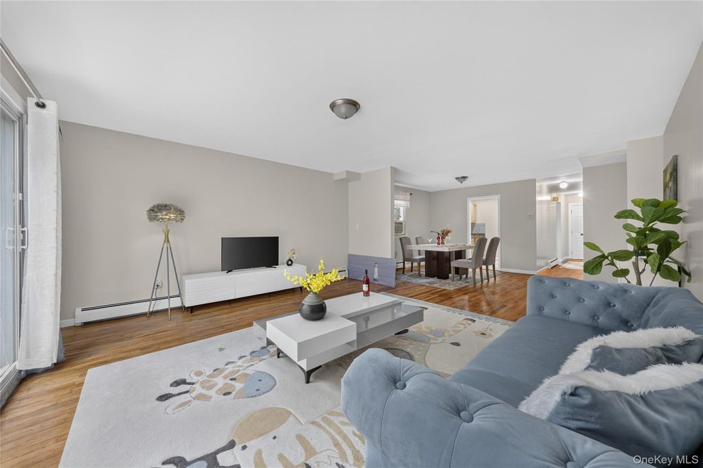 6722 Burns Street, Forest Hills, NY 11375 — photo 3