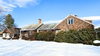 37 Cooks Pond Road, Weathersfield, VT 05156