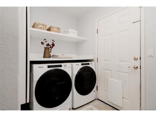 10011 Oak Leaf Way, Littleton, CO 80129