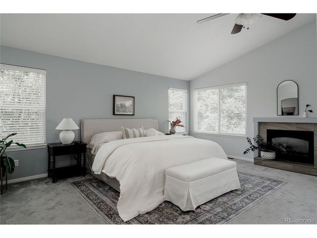 10011 Oak Leaf Way, Littleton, CO 80129