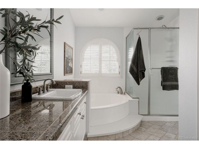 10011 Oak Leaf Way, Littleton, CO 80129