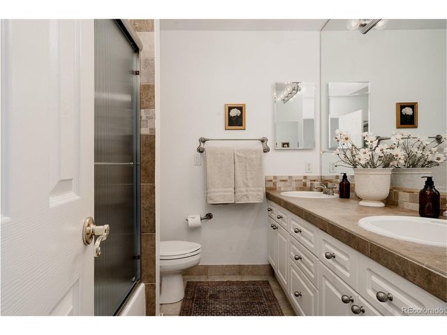 10011 Oak Leaf Way, Littleton, CO 80129