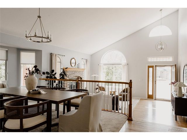 10011 Oak Leaf Way, Littleton, CO 80129