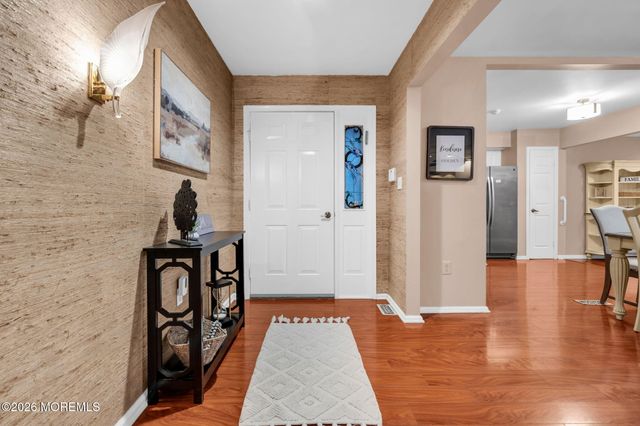 17 Betsy Ross Drive, Monroe, NJ 08831
