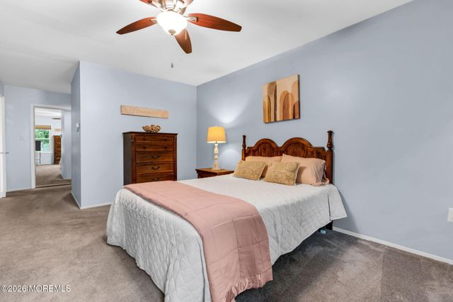 17 Betsy Ross Drive, Monroe, NJ 08831