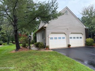 17 Betsy Ross Drive, Monroe, NJ 08831