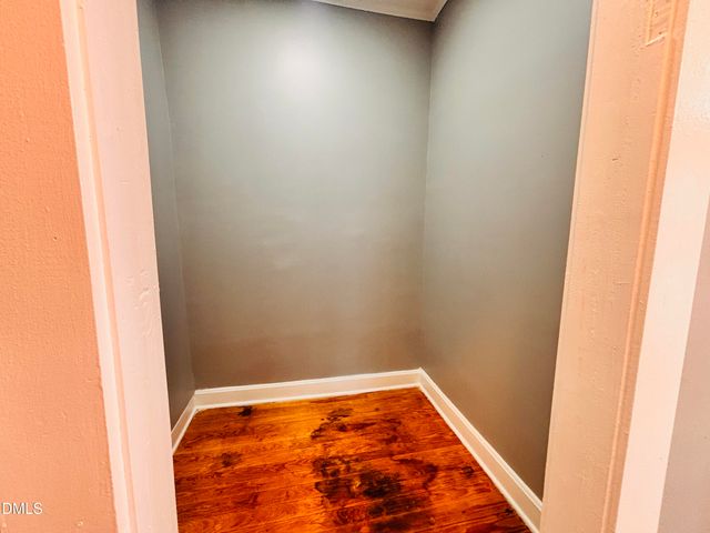 201 N Massey Street, Selma, NC 27576