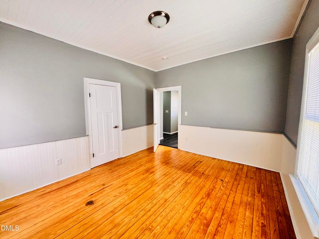 201 N Massey Street, Selma, NC 27576