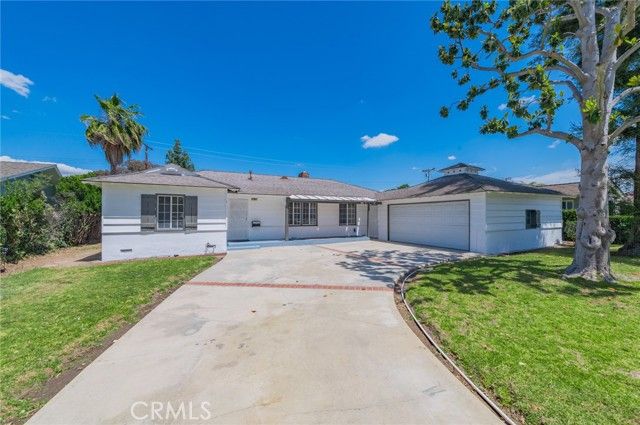 2135 E Daniels, West Covina, CA 91791