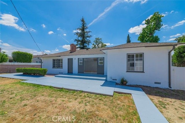 2135 E Daniels, West Covina, CA 91791