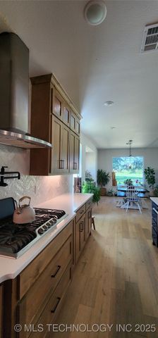 6692 S 337th East Avenue, Broken Arrow, OK 74014