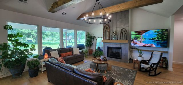 6692 S 337th East Avenue, Broken Arrow, OK 74014