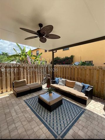 373 NE 37th Ave, Homestead, FL 33033