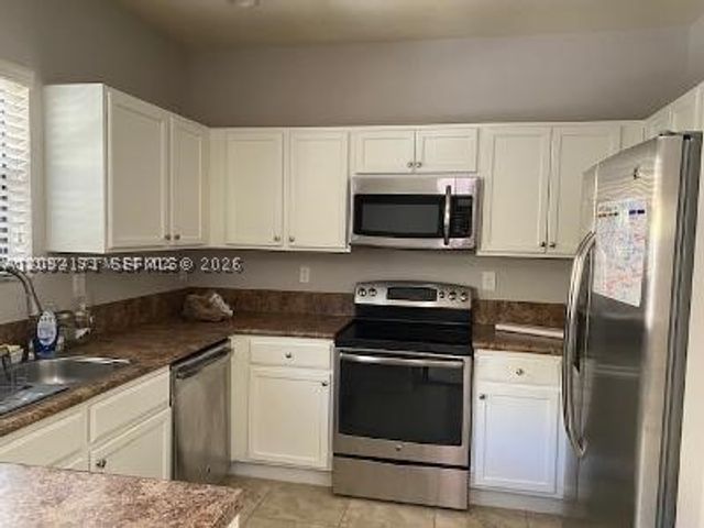 373 NE 37th Ave, Homestead, FL 33033