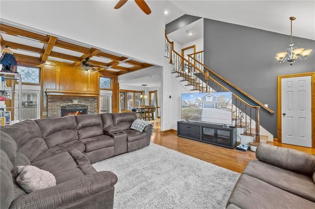 15206 Foster Street, Overland Park, KS 66223