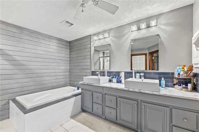 15206 Foster Street, Overland Park, KS 66223