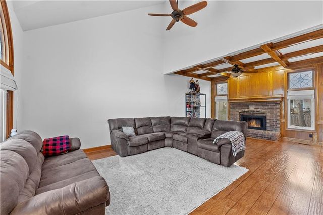 15206 Foster Street, Overland Park, KS 66223
