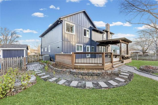 15206 Foster Street, Overland Park, KS 66223