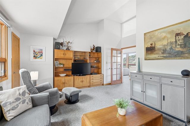 6070 Crestbrook Drive, Morrison, CO 80465