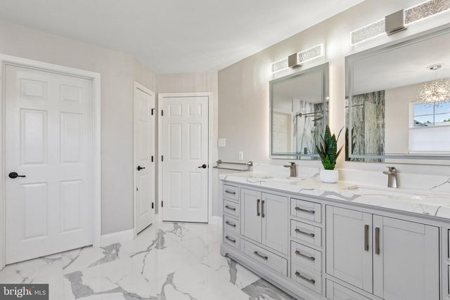 601 ARCHIBALD LN, Florence, NJ 08518