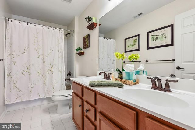 601 ARCHIBALD LN, Florence, NJ 08518