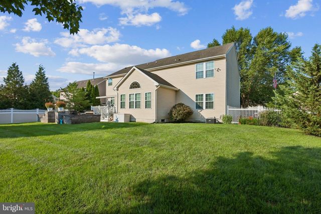 601 ARCHIBALD LN, Florence, NJ 08518