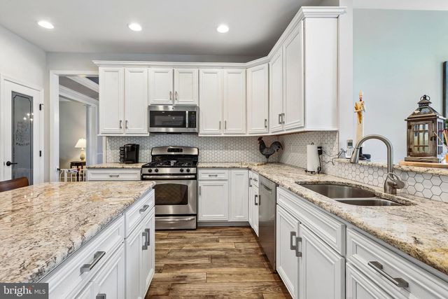601 ARCHIBALD LN, Florence, NJ 08518