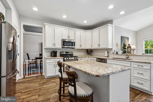 601 ARCHIBALD LN, Florence, NJ 08518