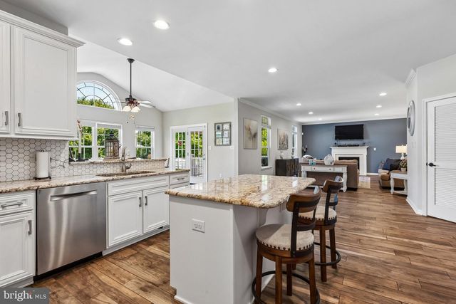 601 ARCHIBALD LN, Florence, NJ 08518
