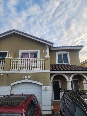13610 SW 260th St, Homestead, FL 33032