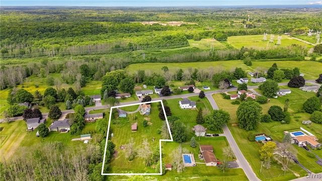 670 County Route 25 Road 25, Minetto, NY 13126