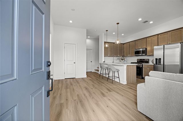 1550 W Tidwell Road, Houston, TX 77091