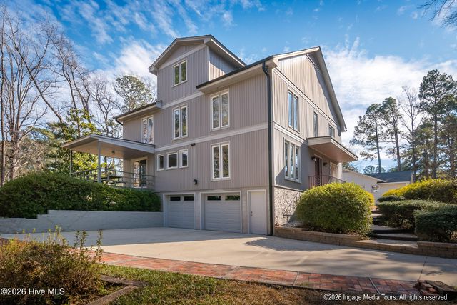 313 King George Road, Greenville, NC 27858