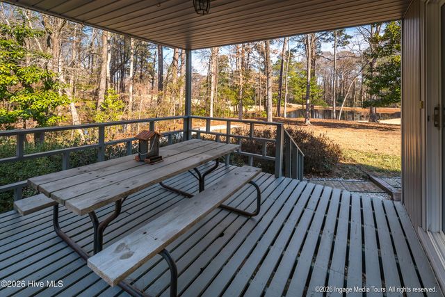 313 King George Road, Greenville, NC 27858