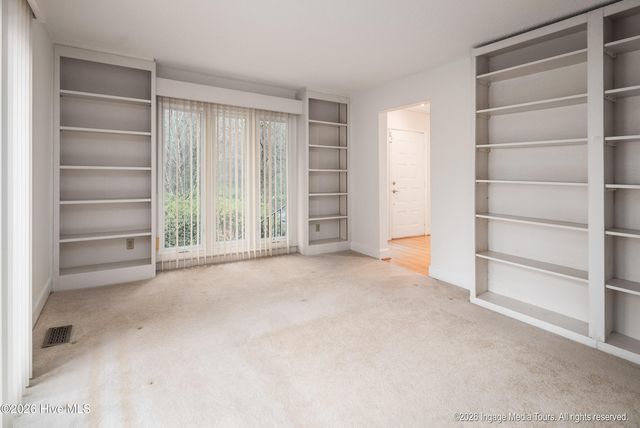 313 King George Road, Greenville, NC 27858