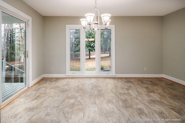 313 King George Road, Greenville, NC 27858